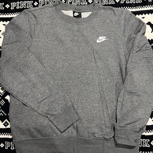 Nike crewneck. Large.